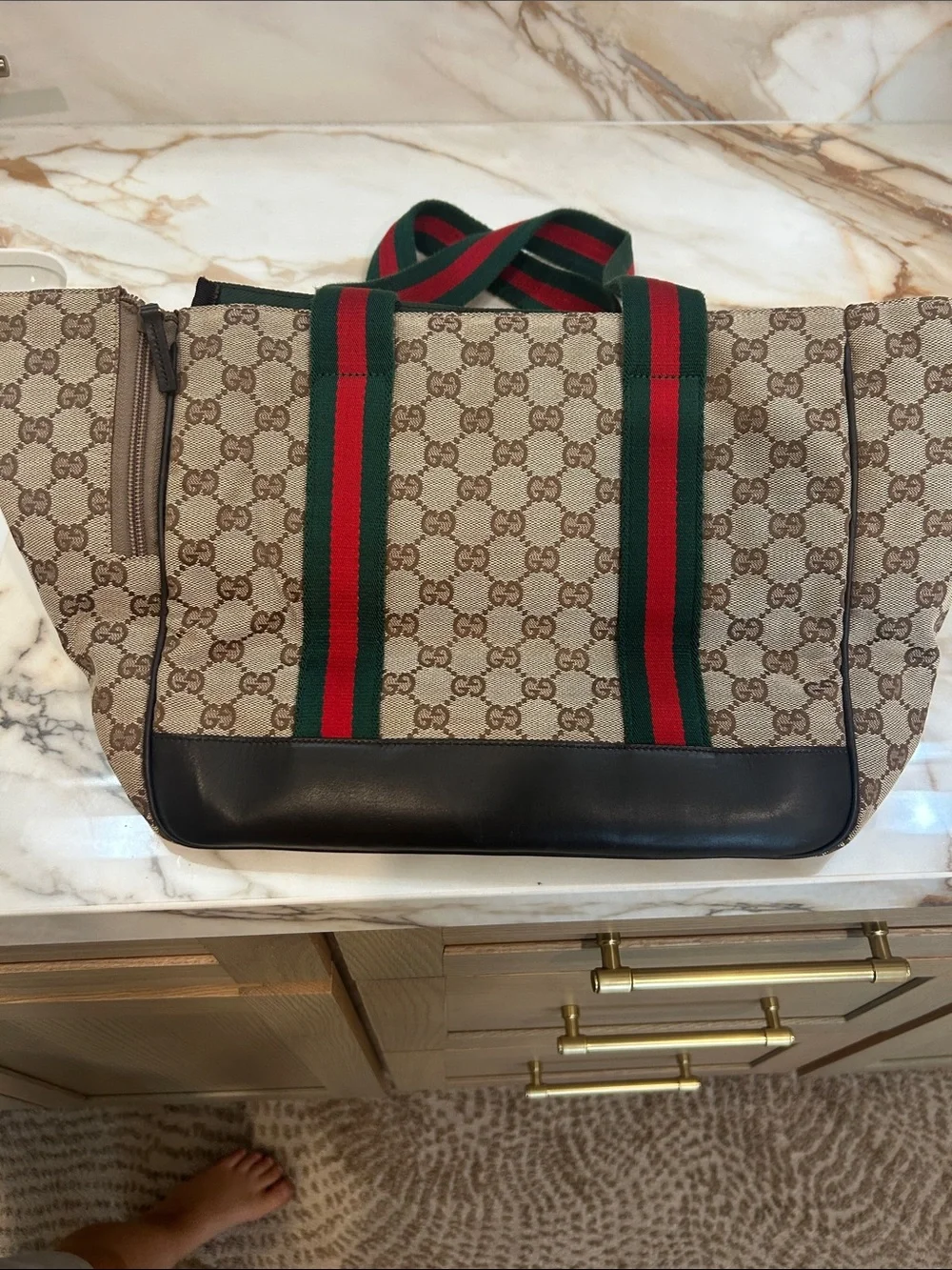 Gucci classic gg